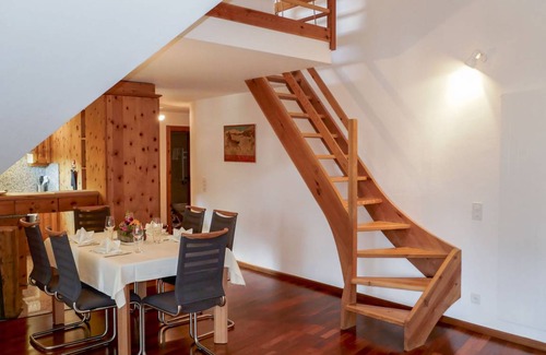 Sils-Maria Apartment | 80 m² Apartment ∙ 2 bedrooms ∙ 4 guests
