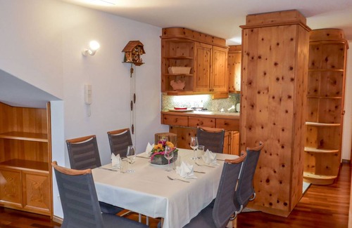 Sils-Maria Apartment | 80 m² Apartment ∙ 2 bedrooms ∙ 4 guests