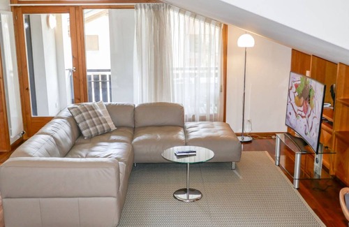 Sils-Maria Apartment | 80 m² Apartment ∙ 2 bedrooms ∙ 4 guests