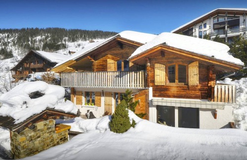 La Clusaz Ski Chalet | 80 m² Chalet ∙ 2 bedrooms ∙ 4 guests