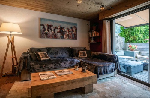 La Clusaz Ski Chalet | 80 m² Chalet ∙ 2 bedrooms ∙ 4 guests
