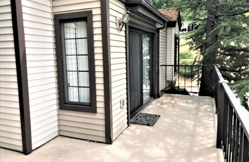 Lake Arrowhead Condo | 80 m² Condo ∙ 1 bedroom ∙ 4 guests