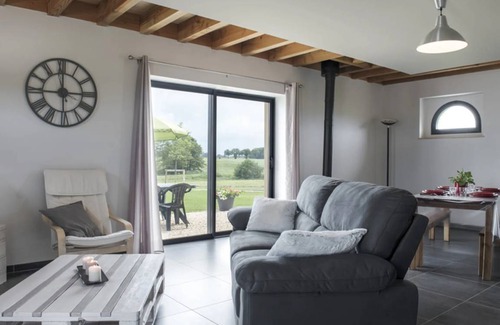 Chapeau House | 80 m² House ∙ 2 bedrooms ∙ 4 guests