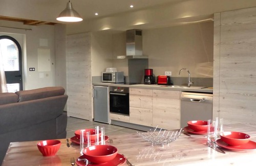 Chapeau House | 80 m² House ∙ 2 bedrooms ∙ 4 guests