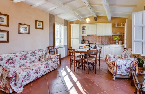 Pescia House | 80 m² House ∙ 3 bedrooms ∙ 6 guests
