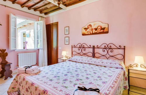 Pescia House | 80 m² House ∙ 3 bedrooms ∙ 6 guests
