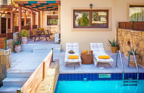 Palaiokastro Villa | 80 m² Villa ∙ 2 bedrooms ∙ 4 guests