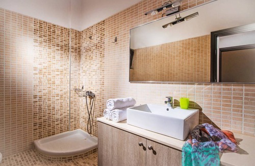 Palaiokastro Villa | 80 m² Villa ∙ 2 bedrooms ∙ 4 guests