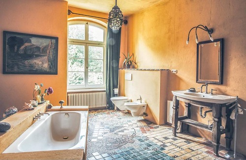 Friedland House | 800 m² House ∙ 9 bedrooms ∙ 20 guests