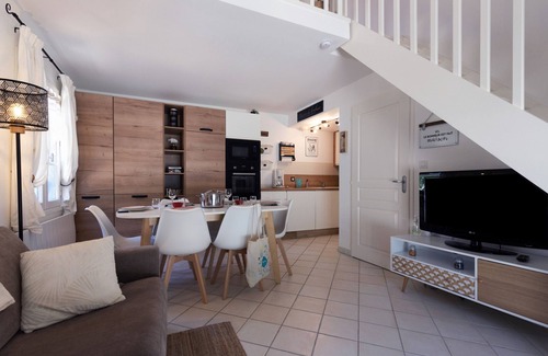 Saint-Hilaire-de-Riez Ski Chalet | 800m from the beach, house for 6 with a pool