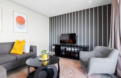 Windermere Apartment | 806 2SIX2 Florida Road by Host Agents