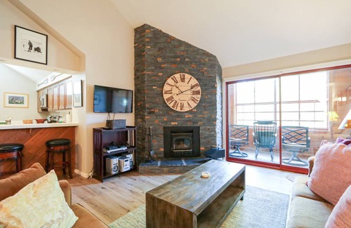 Mammoth Lakes Condo | 81 m² Condo ∙ 1 bedroom ∙ 4 guests