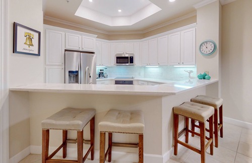 Palmetto Dunes Villa | 8138 Wendover Dunes- Large Updated Villa Steps from the Beach!