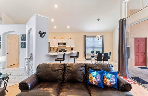 Windsor Palms Cottage | 8213 Fan Palm Way