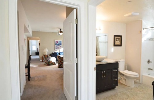 Paradise Valley Apartment | 8404 - Spacious Apartment with A/C & Elevator near SFO