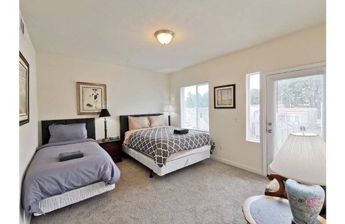 Paradise Valley Apartment | 8404 - Spacious Apartment with A/C & Elevator near SFO