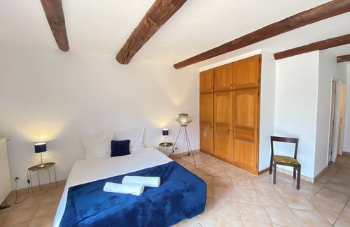 Althen-des-Paluds Other | 84B7 - Accommodation in a charming 18th century farmhouse
