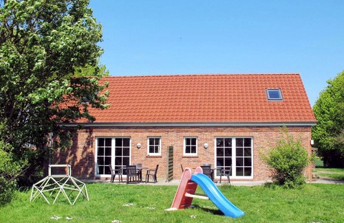 Bunde Other | 85 m² Accommodation ∙ 4 bedrooms ∙ 7 guests