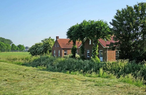 Bunde Other | 85 m² Accommodation ∙ 4 bedrooms ∙ 7 guests