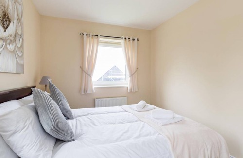 Wolverhampton Apartment | 85 m² Apartment ∙ 2 bedrooms ∙ 6 guests