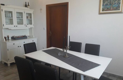 Jesenice Apartment | 86 m² Apartment ∙ 2 bedrooms ∙ 6 guests