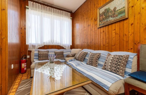 Jesenice Apartment | 86 m² Apartment ∙ 3 bedrooms ∙ 8 guests