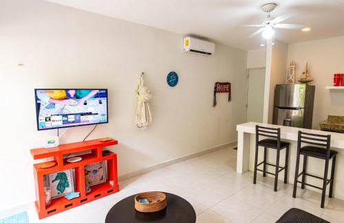 Progreso Municipality Apartment | 87972 Romantic condo, best retreat for a couple, 1 block from the Ocean