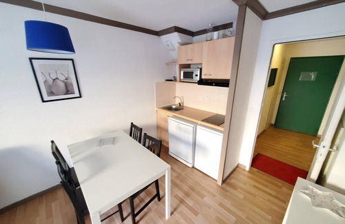 Besse-et-Saint-Anastaise Apartment | 87b