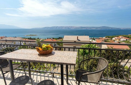 Novi Vinodolski Apartment | 88 m² Apartment ∙ 2 bedrooms ∙ 4 guests