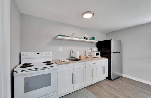 Tampa Apartment | 8820 Rocky Creek Drive Unit A