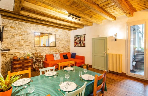Richebourg - Saint-Clement Apartment | 89 m² Apartment ∙ 3 bedrooms ∙ 6 guests