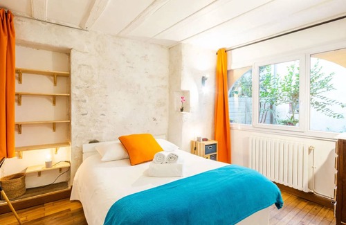 Richebourg - Saint-Clement Apartment | 89 m² Apartment ∙ 3 bedrooms ∙ 6 guests