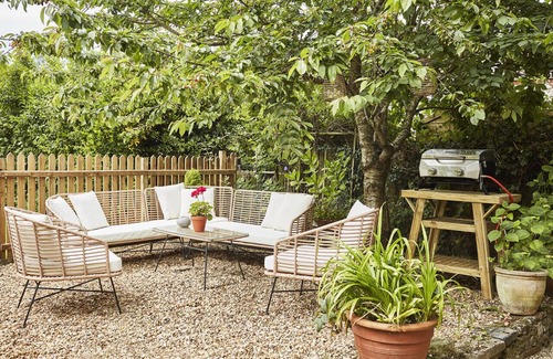 Hindringham House | 89nextdoor - Three Bedroom House, Sleeps 6