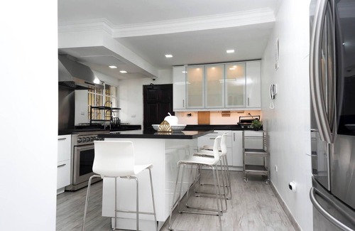 Santo Domingo Apartment | 8bdr Penthouse With Private Rooftop & Jacuzzi