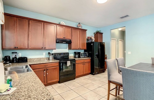 Crystal Cove House | 8br/5ba Pool Villa,Near Disney, Seaworld, Convention Ctr