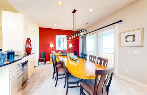 Whalehead Beach House | 8BR Oceanfront | Pool | Hot Tub | Pool Table