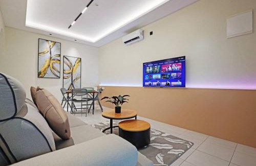 Taman Daya House | 8paxAustin Landed # Ai smarthome