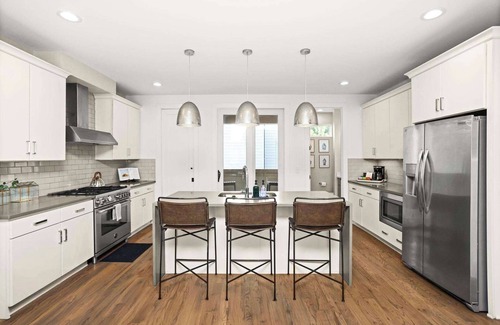 Eighth Avenue House | 8th Ave South Gem Spacious Home for Groups of 12