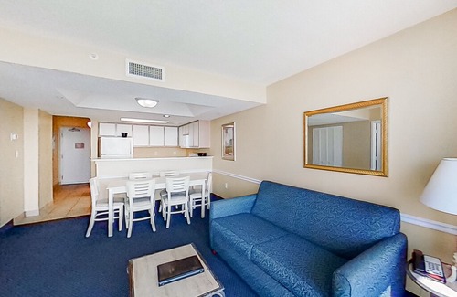 Myrtle Beach Condo | 8th Floor Oceanfront Snowbird Friendly Condo w/ AC, WiFi, Shared Pool/Hot Tub!