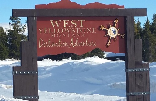 West Yellowstone Resort | 9 Bar W Cabins