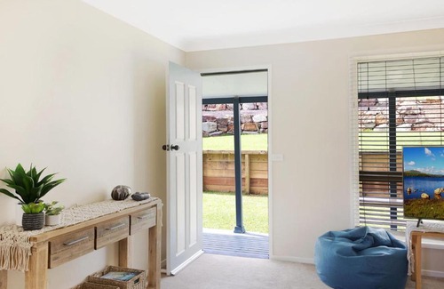Dalmeny House | 9 Mummaga Way, Dalmeny