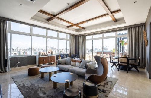 Downtown Santo Domingo House | 9+Ocho Suites by Yellowkey
