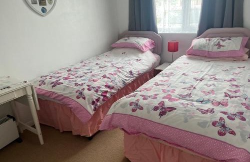 New Romney Ski Chalet | 90 bay view Romney sands parkdene