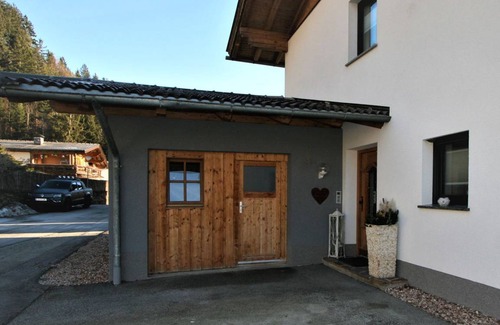 Wiesing Apartment | 90 m² Apartment ∙ 2 bedrooms ∙ 6 guests
