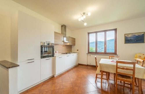 Castelveccana Apartment | 90 m² Apartment ∙ 2 bedrooms ∙ 4 guests
