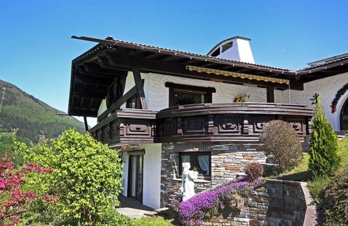 Pfons Apartment | 90 m² Apartment ∙ 1 bedroom ∙ 5 guests