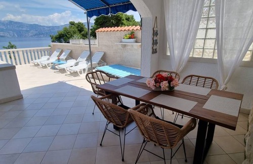 Postira Apartment | 90 m² Apartment ∙ 2 bedrooms ∙ 5 guests