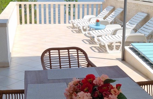 Postira Apartment | 90 m² Apartment ∙ 2 bedrooms ∙ 5 guests