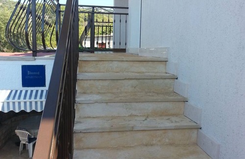Vinisce Apartment | 90 m² Apartment ∙ 2 bedrooms ∙ 5 guests