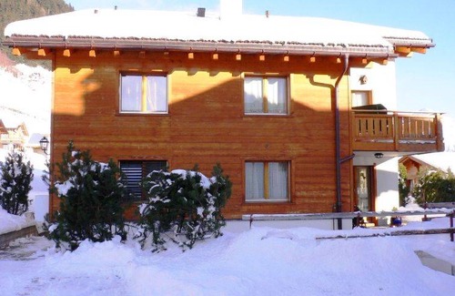 Sedrun Apartment | 90 m² Apartment ∙ 2 bedrooms ∙ 6 guests